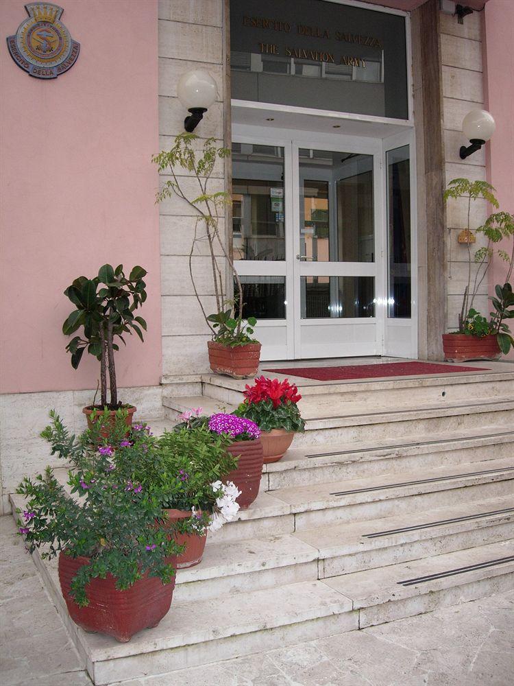 Foresteria Roma Esercito della Salvezza Esterno foto